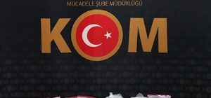 Erzurum'da kaçak 2 bin 296 botoks ilacı ele geçirildi