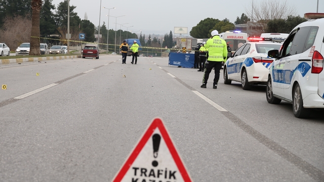 Denizli'de otomobilin çarptığı kadın öldü