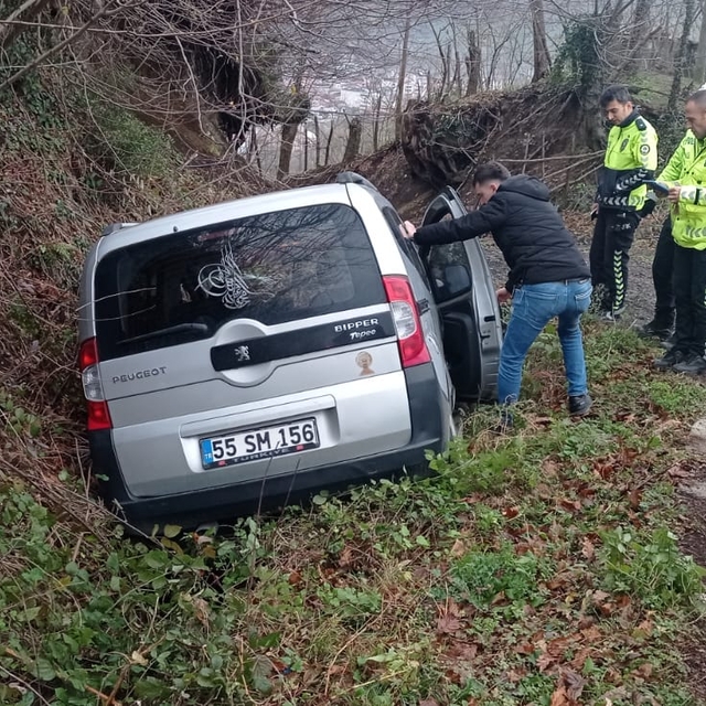 Samsun'da trafik kazasında 3 kişi yaralandı