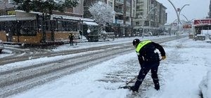 Bartın'da kar etkili oldu; 46 köy yolu ulaşıma kapandı