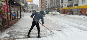 Van, Hakkari, Bitlis ve Muş'ta 1277 yerleşim birimine ulaşım sağlanamıyor