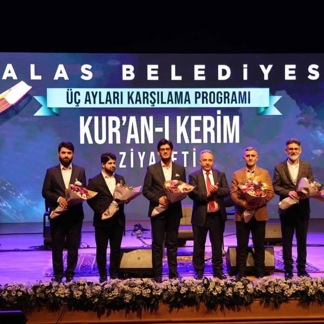 Talas Belediyesi üç ayların başlangıcı dolayısıyla program düzenledi