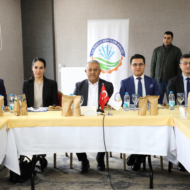 Afyonkarahisar'da "Jeotermal Merkezi Isıtma Sistemleri İstişare Toplantısı"...