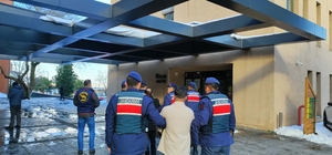 Para ve altınlarını kaptıran kadın, bir gün sonra başka dolandırıcıları yak...