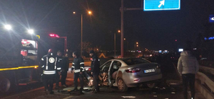 Kocaeli'de bariyere çarpan otomobildeki 4 kişi yaralandı