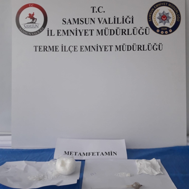 Terme'de üzerinde uyuşturucu bulunan kişi gözaltına alındı