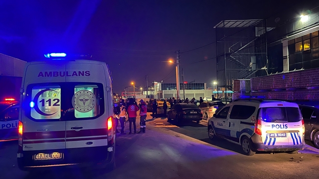 Kocaeli'de restoranda çıkan silahlı kavgada 4 kişi yaralandı