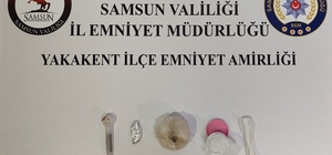 Samsun'da uyuşturucu bulunan araçtaki 2 şüpheli gözaltına alındı