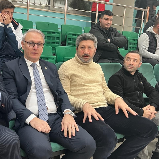 Hentbol Federasyonu Başkanı Uğur Kılıç, Rize Valisi Baydaş'ı ziyaret etti