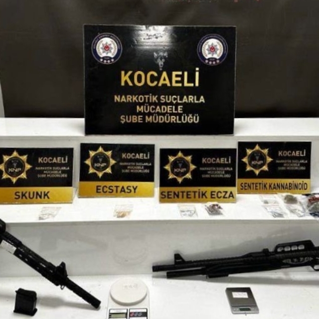 Kocaeli'de uyuşturucu operasyonunda 5 kişi yakalandı