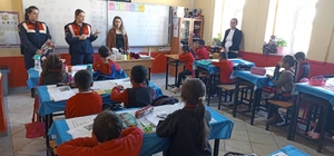 Edirne'de jandarmanın bilgilendirme faaliyetleri sürüyor