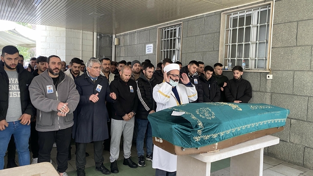 Kazada ölen motokurye Ercüment, son yolculuğuna uğurlandı