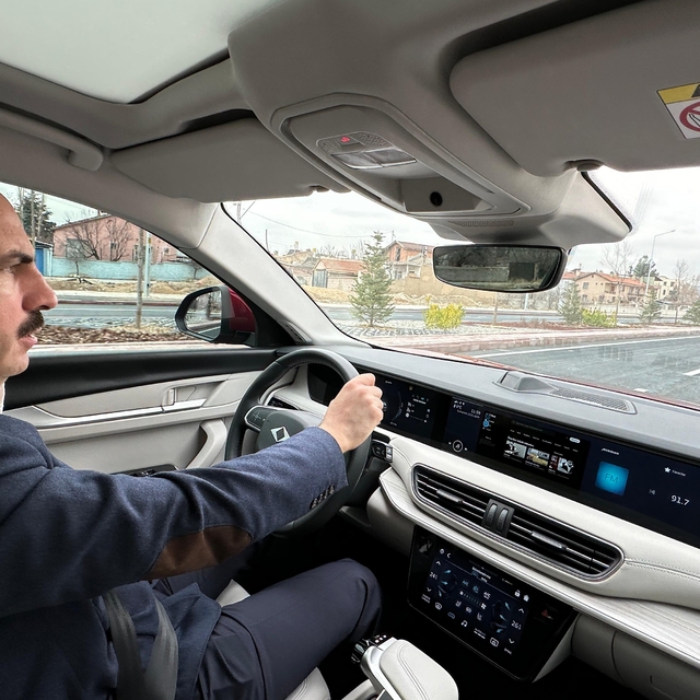 Necmettin Erbakan Caddesi'nin üçüncü etabını trafiğe açıldı