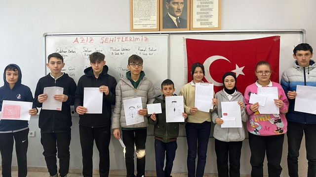 Sakaryalı öğrencilerden şehit ailelerine mektup