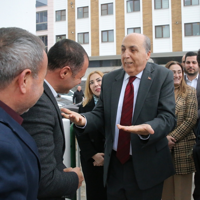 AK Parti Muğla Büyükşehir Belediye Başkan Adayı Ayaydın Muğlaspor'u ziyaret...
