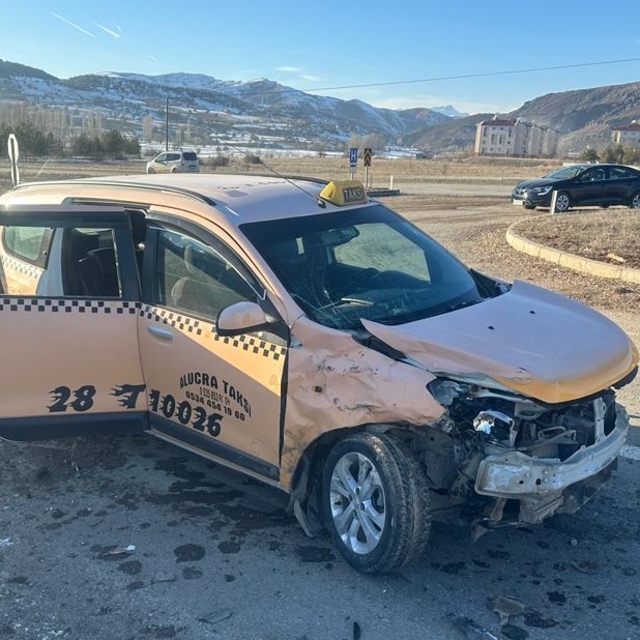 Giresun'da trafik kazasında 3 kişi yaralandı