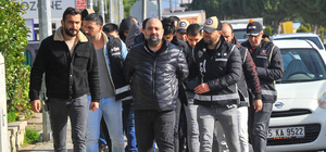 İzmir'de suç gelirlerinin aklanmasına yönelik operasyonda 6 kişi tutuklandı