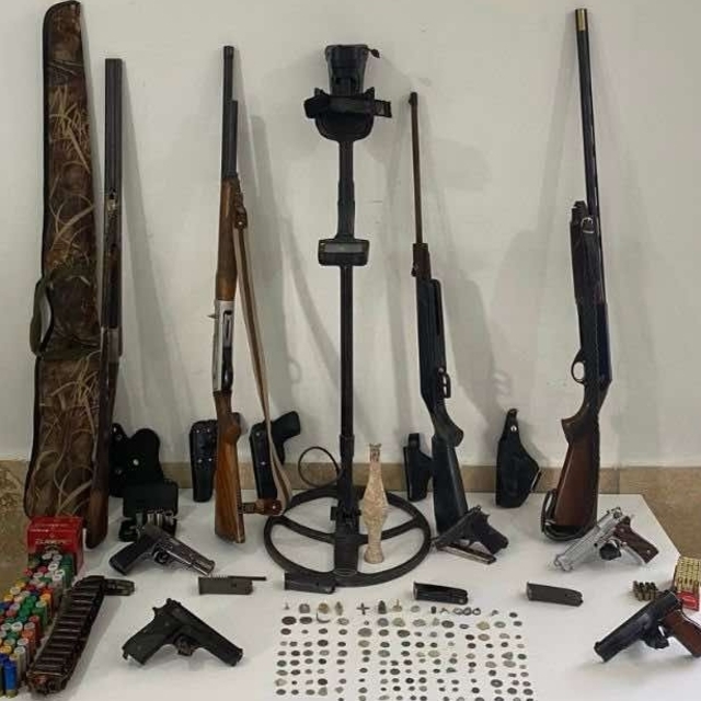 Denizli'deki silah kaçakçılığı operasyonunda 2 kişi yakalandı