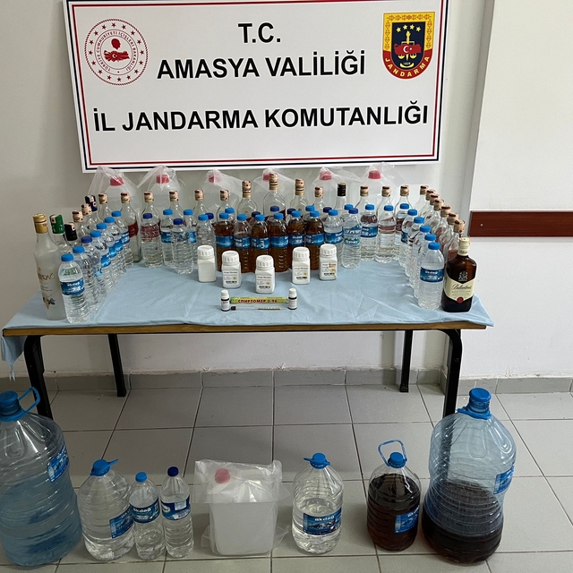 Amasya'da 105 litre sahte içki ele geçirildi