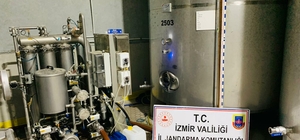 İzmir'de kaçak etil alkol imalatı yapılan işletmeye operasyon