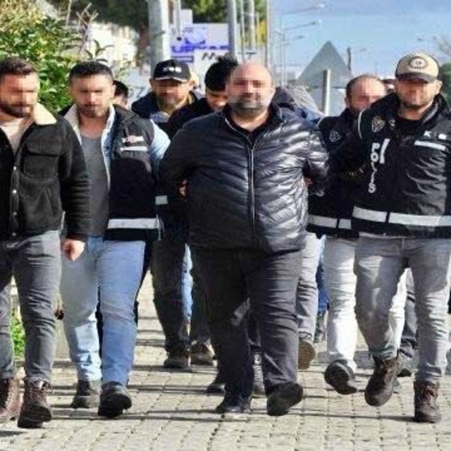 İzmir´deki `Suç gelirlerinin aklanması´ operasyonunda detaylar ortaya çıktı