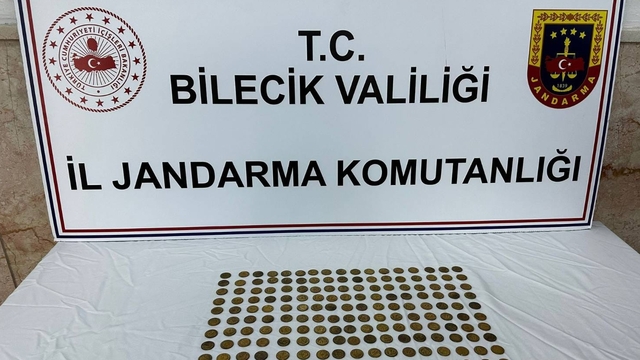 Bilecik'te 177 sikke ele geçirildi, 1 zanlı yakalandı