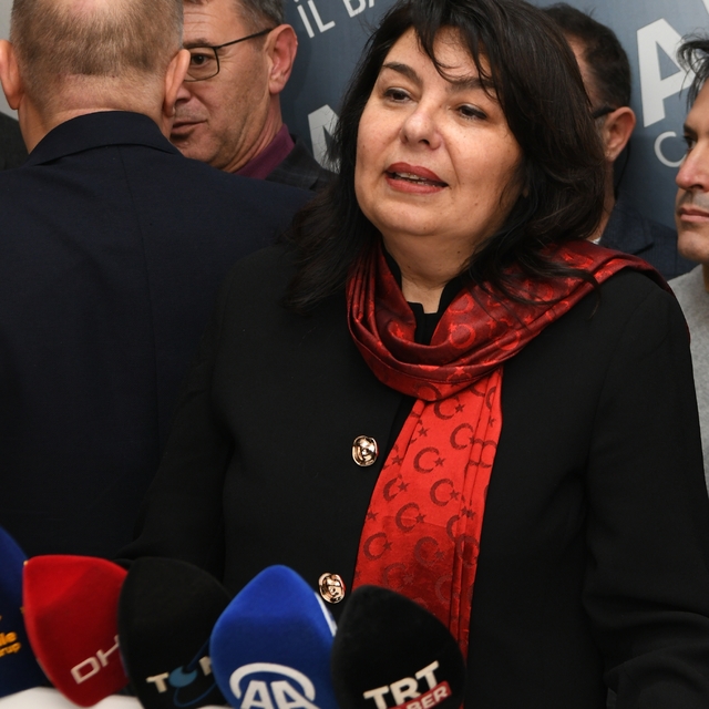 Çanakkale Belediye Başkan adayı İskenderoğlu, belediyecilik anlayışını anla...