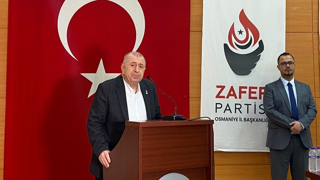 Ümit Özdağ, Osmaniye´de gençlerle buluştu