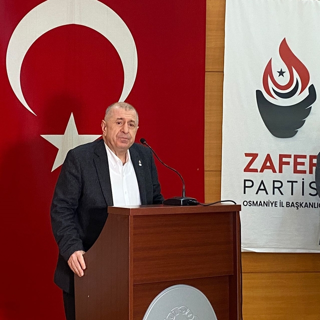 Ümit Özdağ, Osmaniye´de gençlerle buluştu