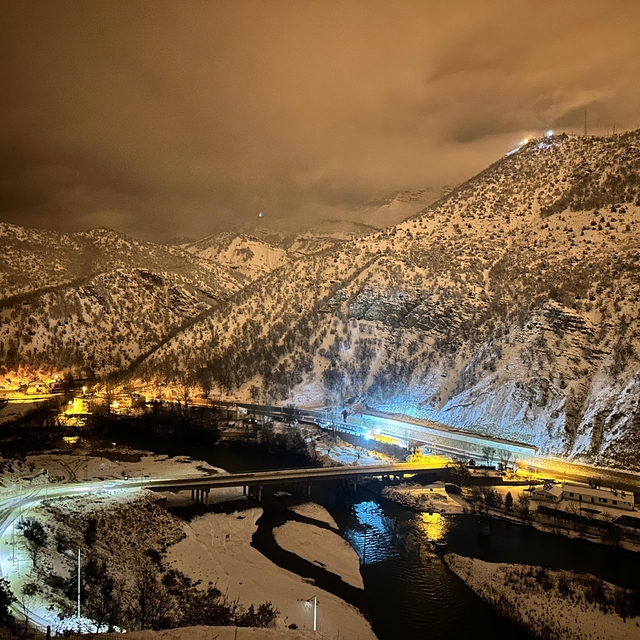 Tunceli ve Bingöl'de eğitime 'kar' engeli