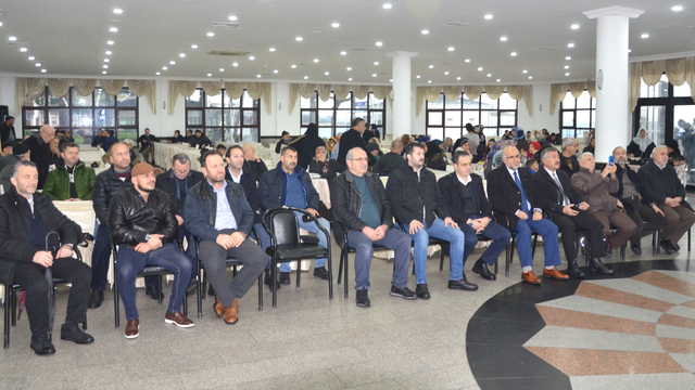 Karamürsel'de 15 Roman vatandaş umreye uğurlandı
