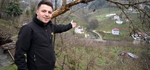 Bahçesine giren karacalara "Ne yapaysınız?" diye seslenerek sohbet etti