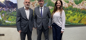 Trabzon'da "Dağ" adlı resim sergisi beğeniye sunuldu