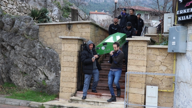 Zihinsel engelli kadın, yalnız yaşadığı evde ölü bulundu