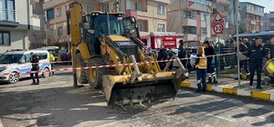 Kocaeli'de iş makinesinin çarptığı bebek öldü, anne ve çocuğu yaralandı