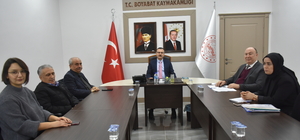 Boyabat'ta sahipsiz köpeklere yönelik alınacak tedbirler görüşüldü