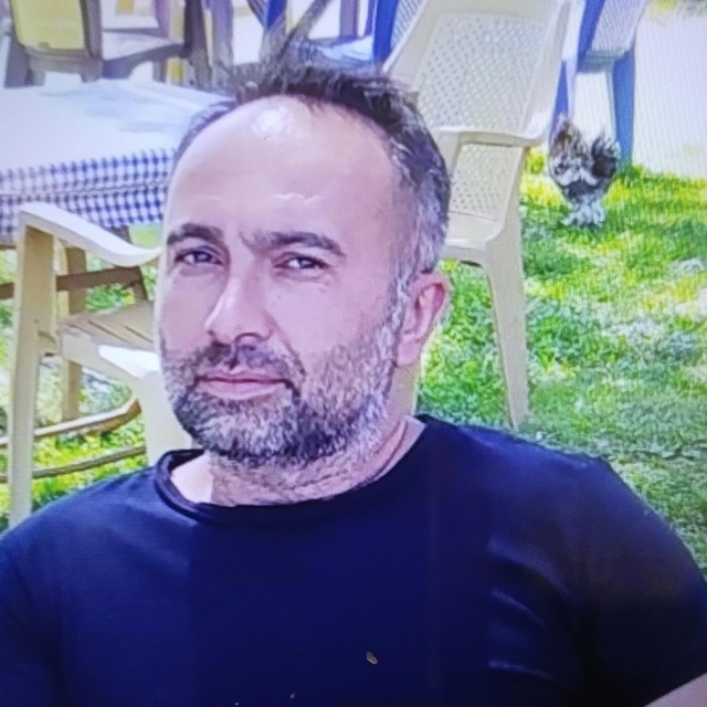 İzmir'de parfüm fabrikasında yangın: 1 ölü, 3 yaralı (3)