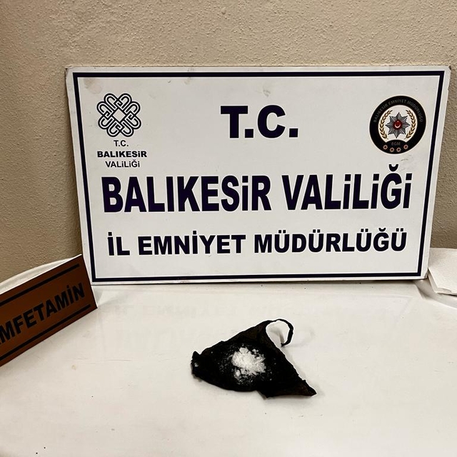 Edremit ve Gömeç'te uyuşturucu operasyonunda 3 şüpheli yakalandı