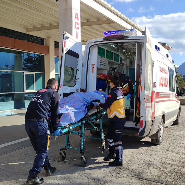 Seydişehir'deki trafik kazasında 3 kişi yaralandı