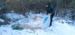 Tekirdağ'da yaban hayvanları için doğaya yem bırakıldı