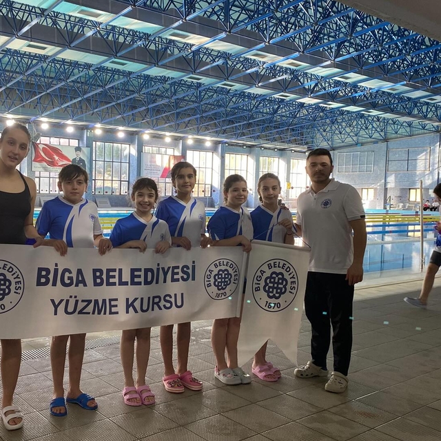 Bigalı yüzücüler il birinciliği müsabakalarından dereceyle döndü