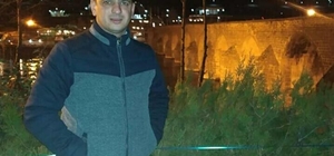 İzmir'de otomobil, köprü korkuluklarına çarptı; 2 ölü, 3 yaralı