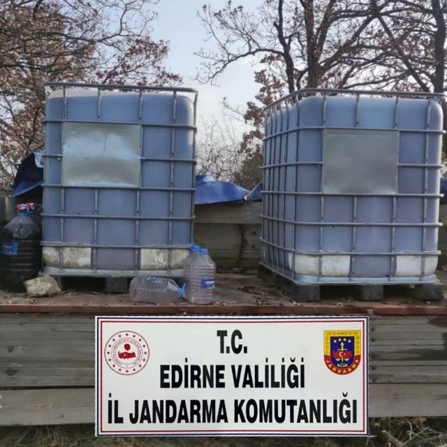 Ormanda 2 bin 200 litre sahte içki ele geçirildi