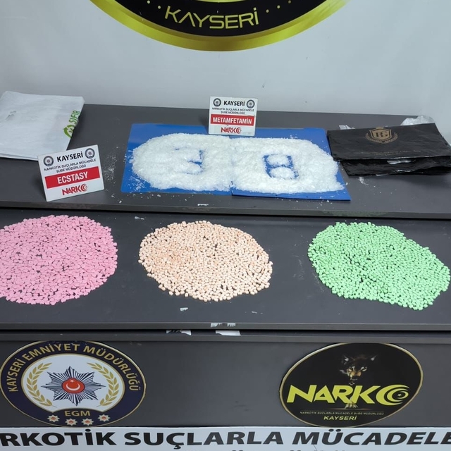 Kayseri'de 1 kilogram sentetik uyuşturucu ele geçirildi