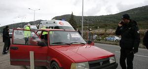 Muğla'da kamyonetin çarptığı 2 kişiden 1'i öldü