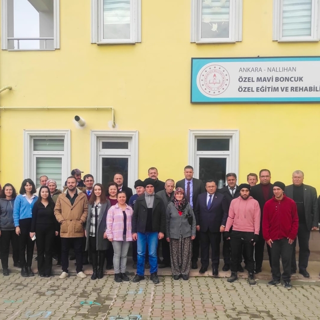 Nallıhan Kaymakamı Yusuf Durani Dinç, özel öğrencileri ziyaret etti