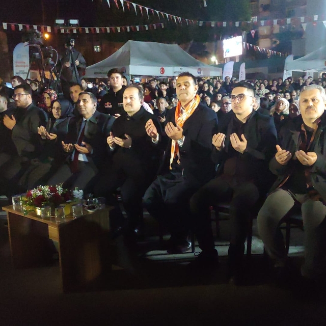 Türkiye'nin ilk astronotu Gezeravcı'nın uzay yolculuğu başladı