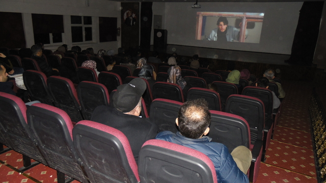Orta'da, "Aybüke: Öğretmen Oldum Ben" filmi izlendi