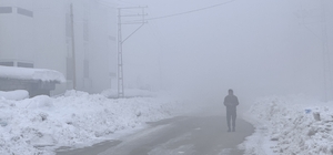 Van'da yüksek kesimlerde karla mücadele çalışmaları sürüyor