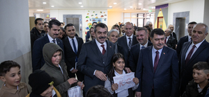 Milli Eğitim Bakanı Tekin, karne dağıtım töreninde konuştu: